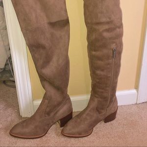 Above the Knee BCBG SUEDE BOOTS Size 8